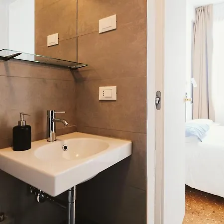 Ca' Dei Armeni - San Marco Square *